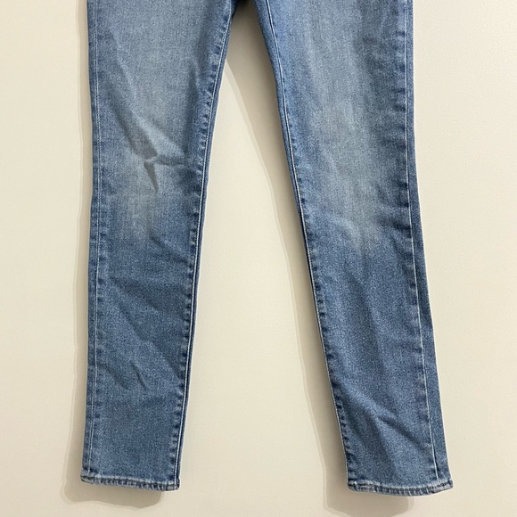 Levi’s 711 Skinny Jeans - Picture 7 of 7